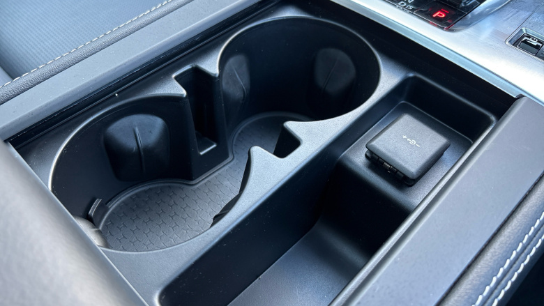 Jaguar F-Pace 2.0 D200 R-Dynamic SE Black 5dr Auto AWD Diesel Estate